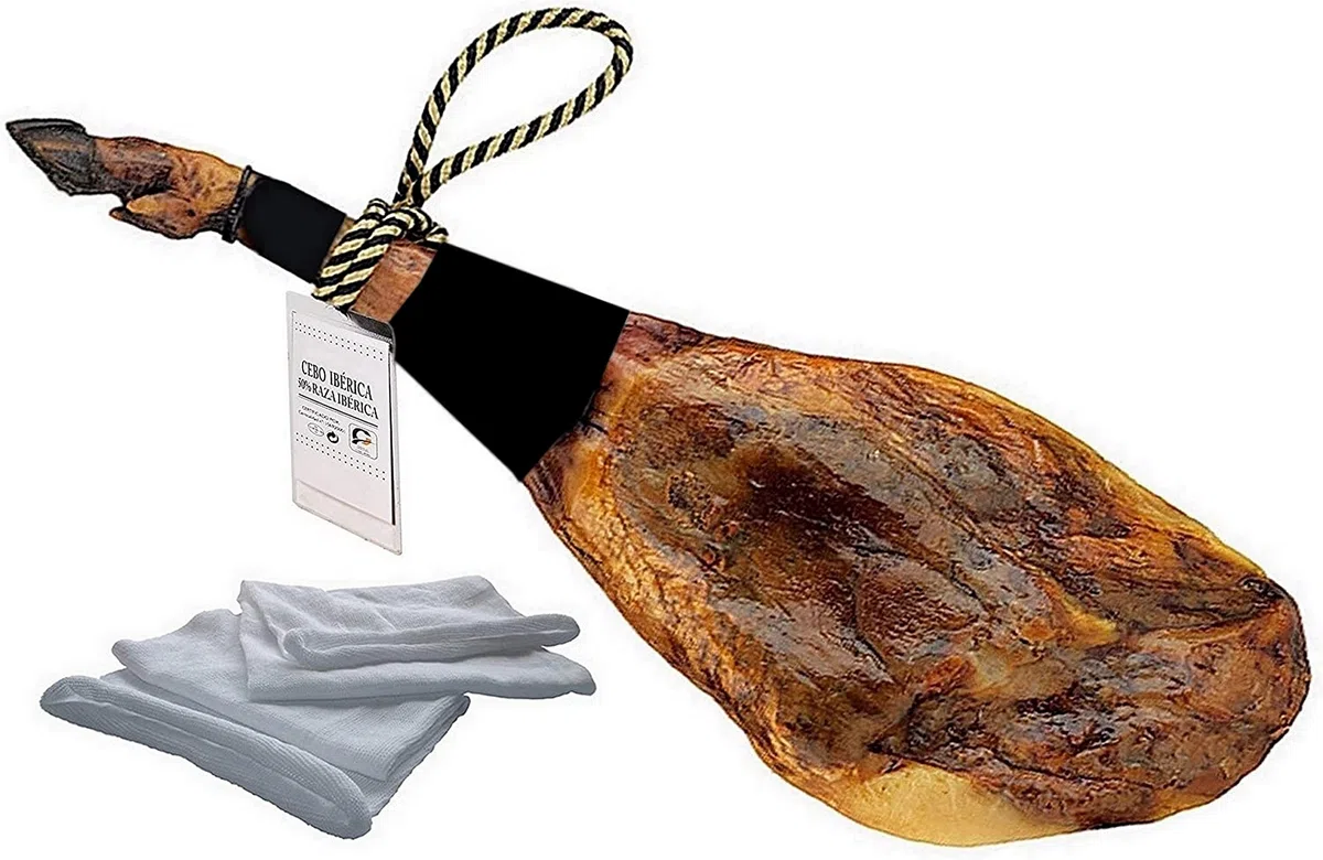 Jamón ibérico "Pata Negra" Cebo de campo con huesos 8 kg – Bolsa de jamón incluida.