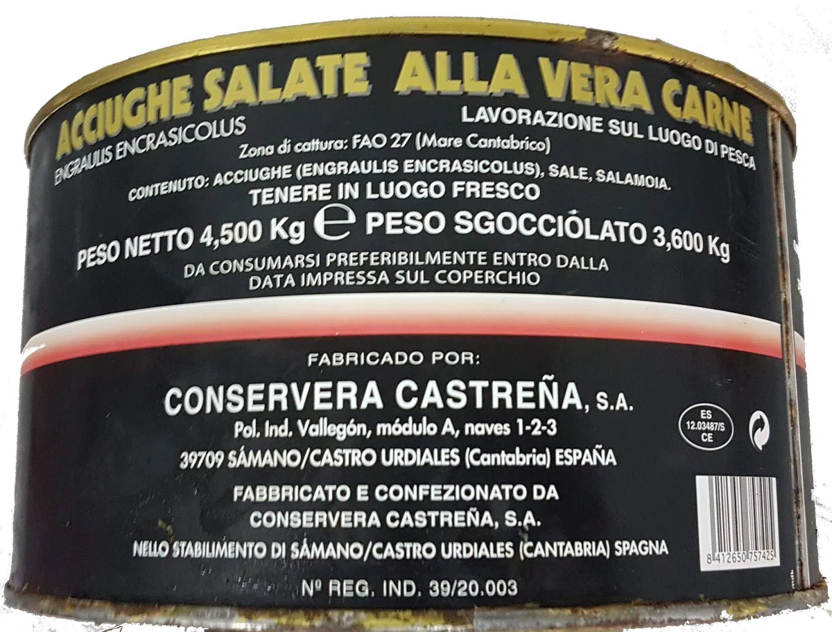 Anchoas en salazón pesca de primavera de La Castreña lata de 5 kg. 10 peces por camada.