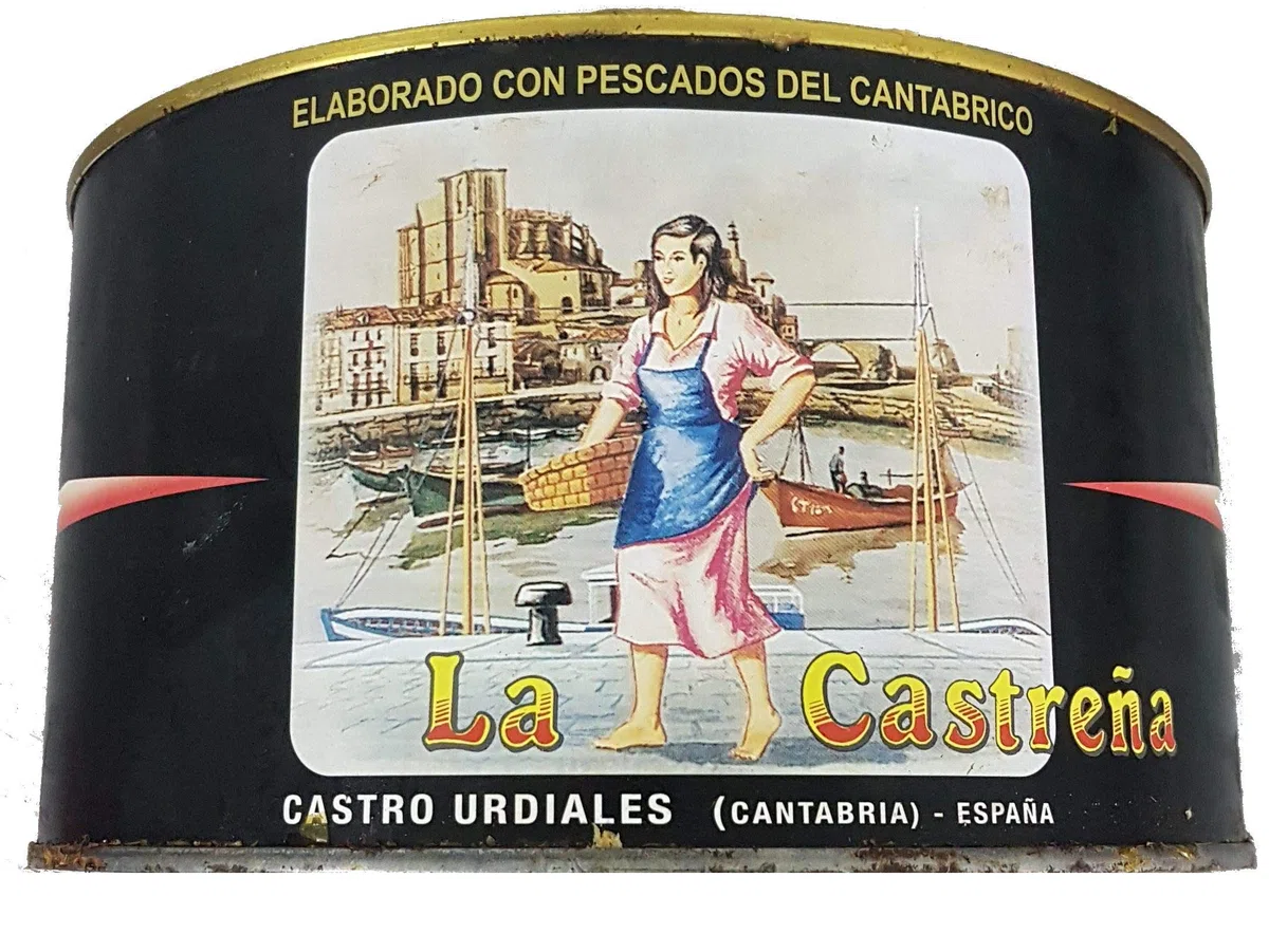 Anchoas en salazón pesca de primavera de La Castreña lata de 5 kg. 10 peces por camada.